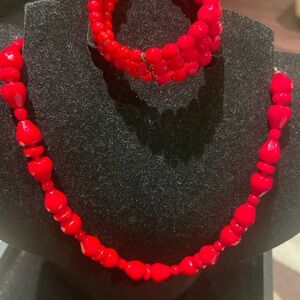 VINTAGE Red Beaded Necklace and Bracelet Set